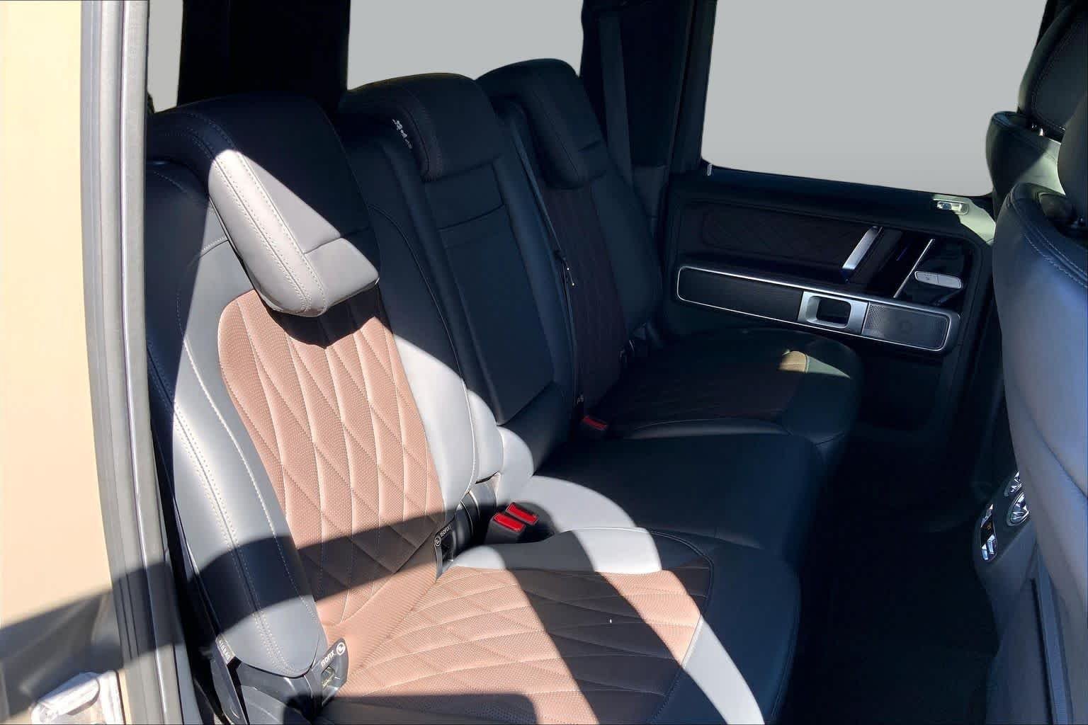 Used 2022 MANUFAKTUR Mystic Brown Metallic Mercedes-Benz G 550 image 20