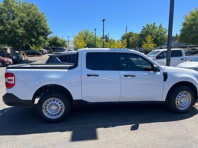 Used 2024 White Ford XL image 9