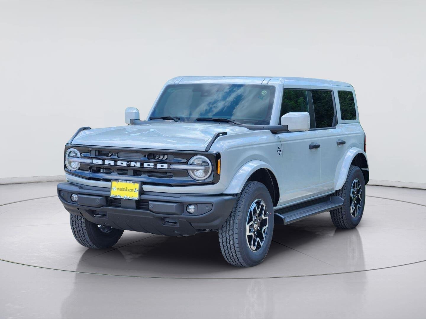 New 2026 Avalanche Gray Ford Outer Banks® image 2