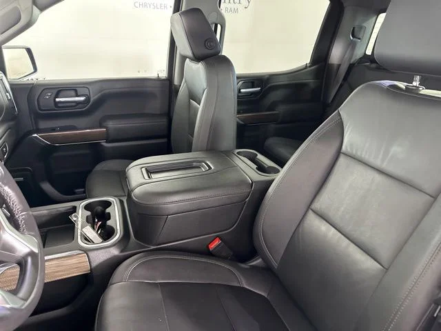 Used 2021 Red Chevrolet RST image 21