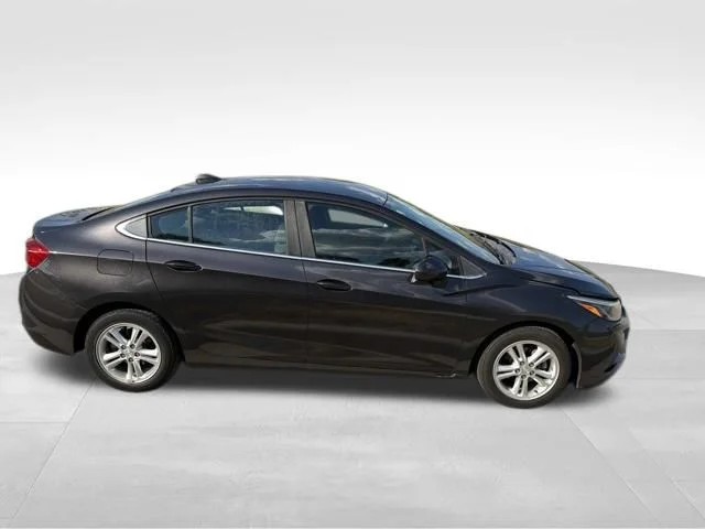 Used 2017 Chevrolet Cruze LT with VIN 1G1BE5SMXH7121573 for sale in Broken Arrow, OK