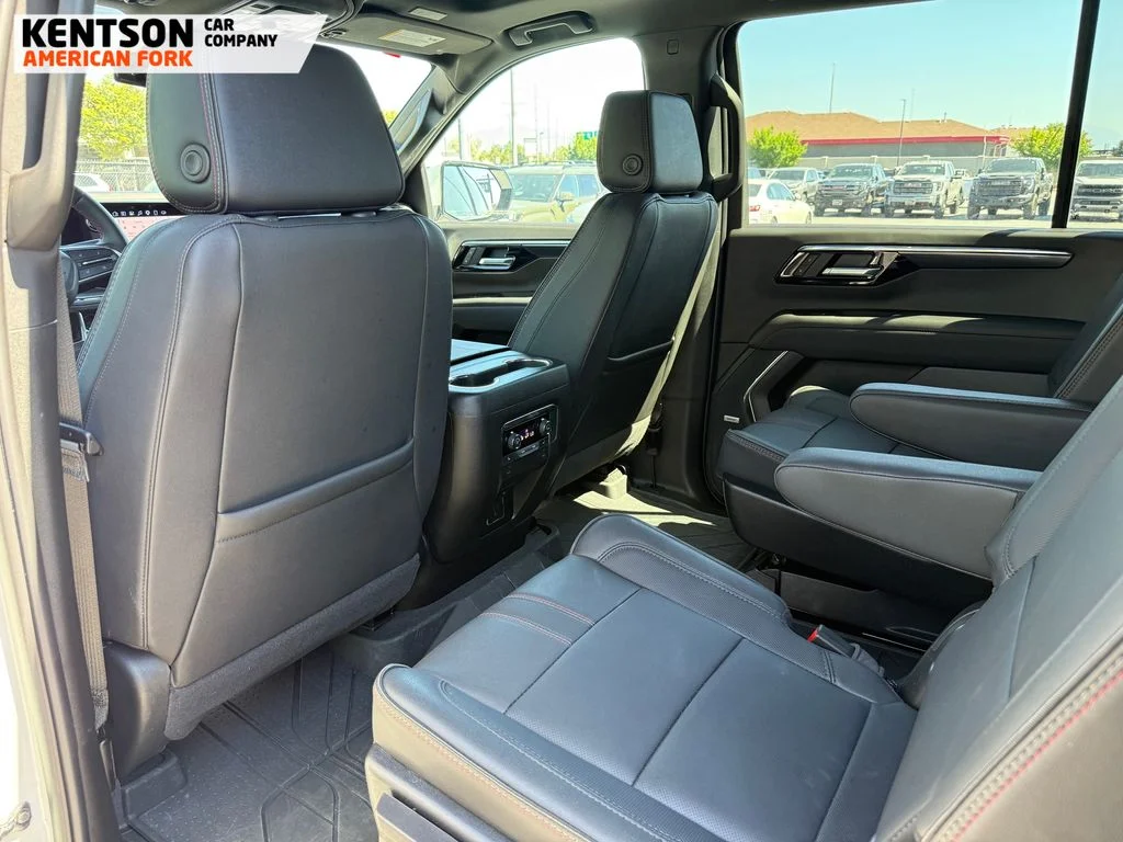 Used 2025 White Chevrolet RST image 31