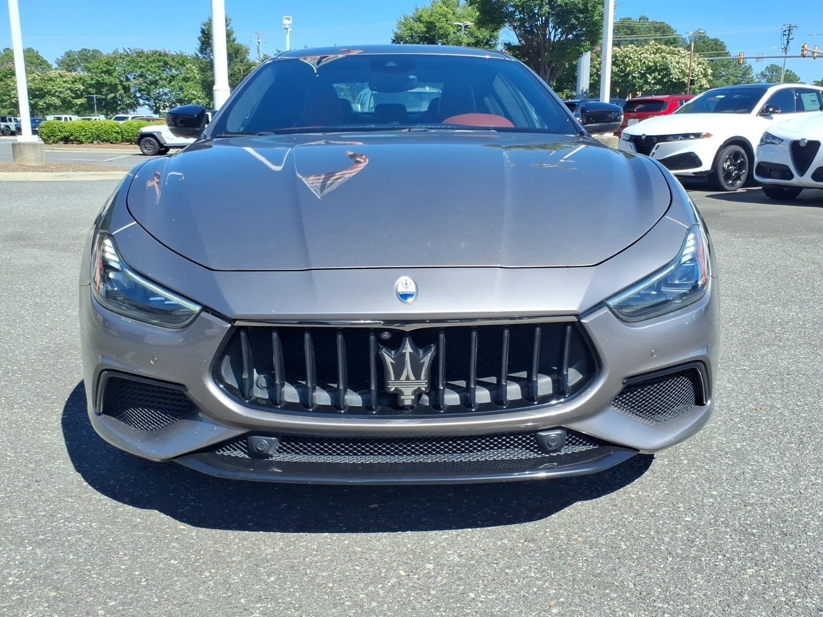 Used 2022 Grigio Metallic Maserati Modena image 14