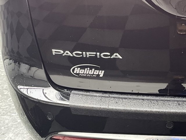 2025 Chrysler Pacifica Select - Photo 32