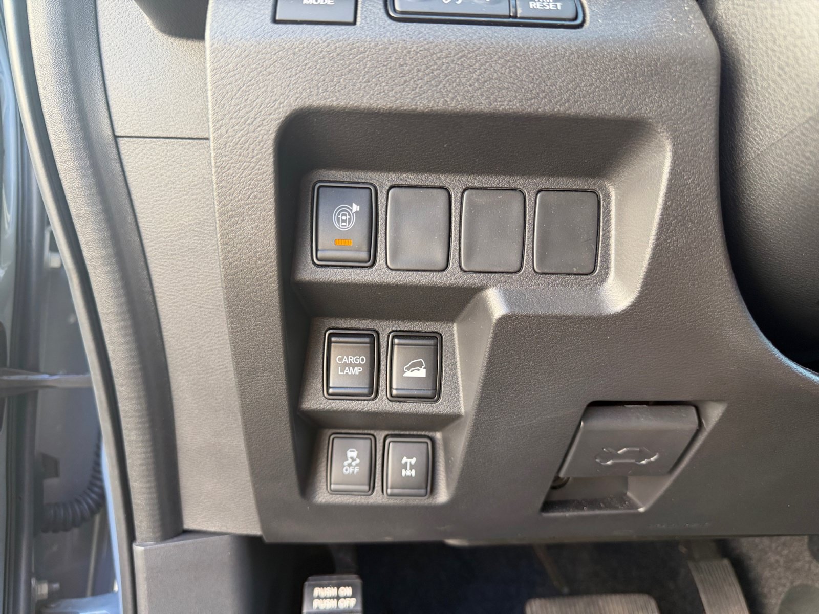 Used 2024 Boulder Gray Pearl Nissan PRO-4X image 17
