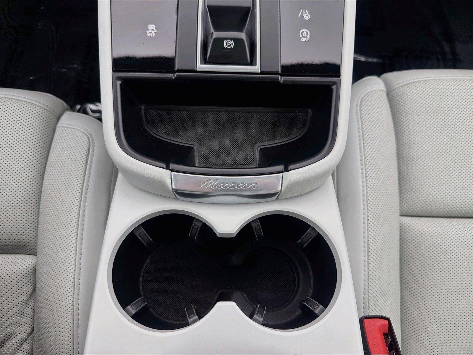 Used 2023 Dolomite Silver Metallic Porsche S image 16
