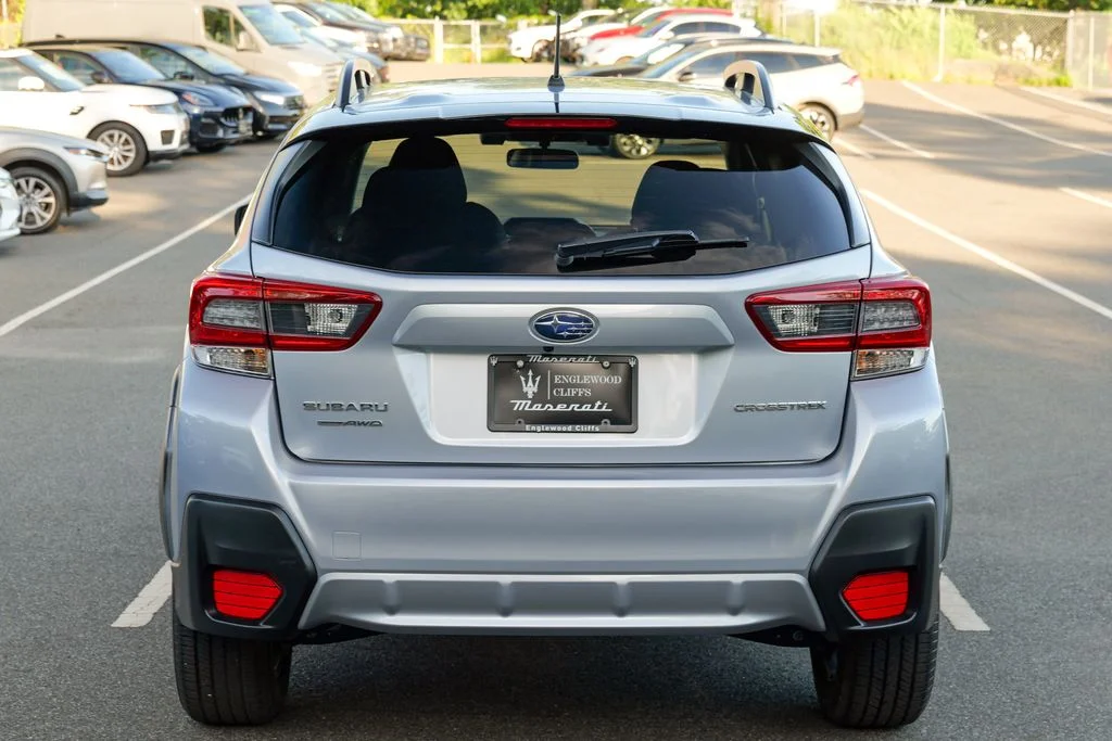 Used 2023 Ice Silver Metallic Subaru Base image 7