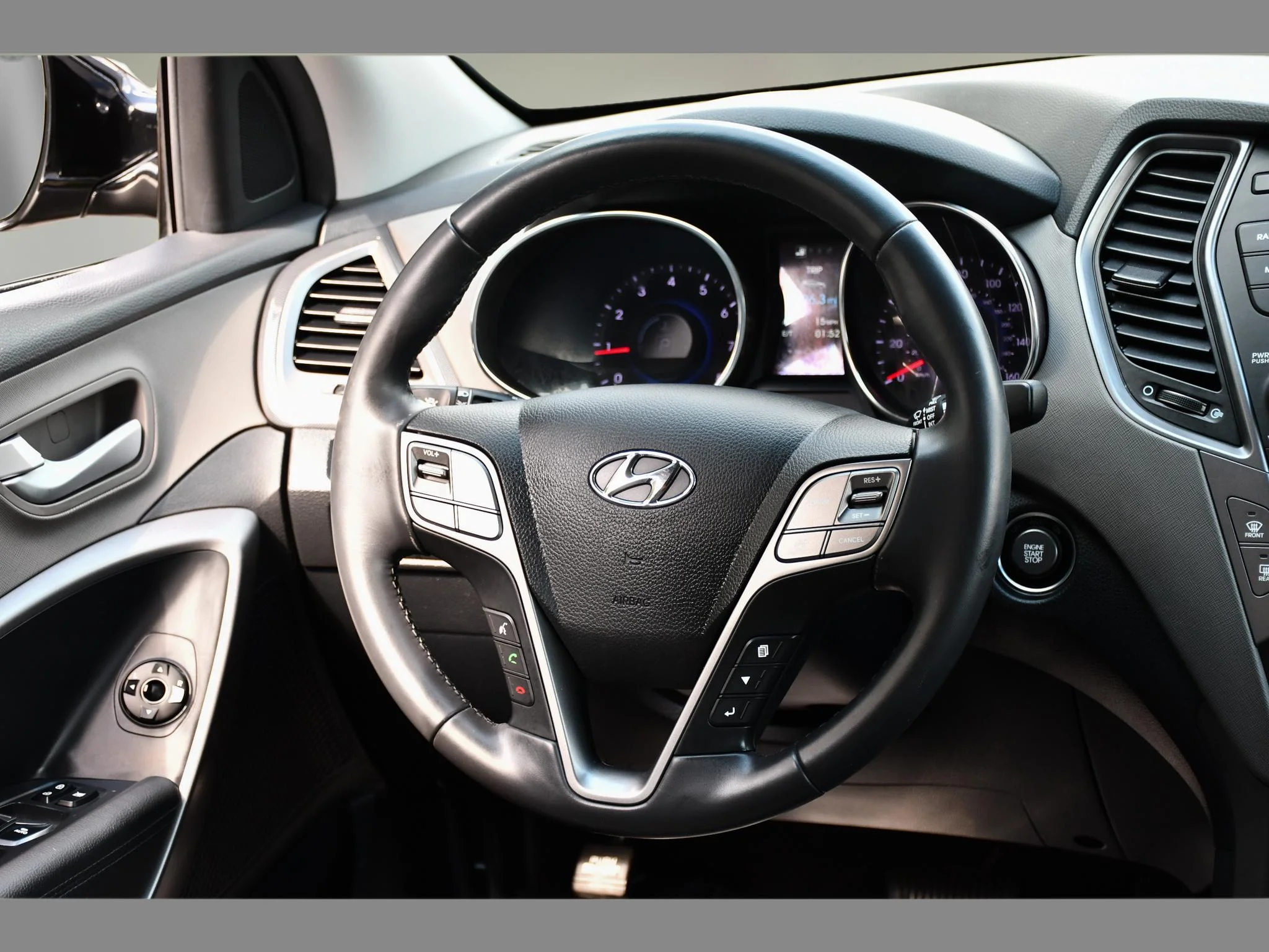Used 2016 Mineral Gray Hyundai 2.4L (A6) image 13