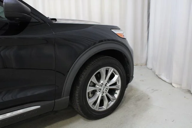 Used 2020 Black Ford XLT image 30