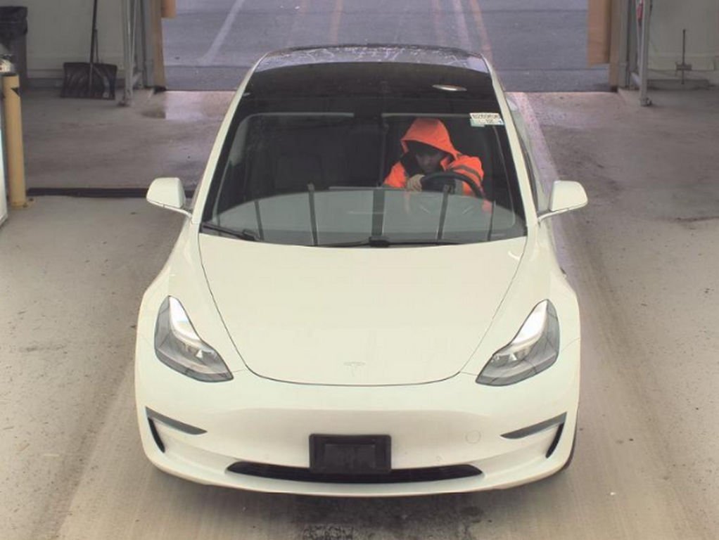 Used 2019 Tesla Model 3 Mid Range with VIN 5YJ3E1EA1KF425138 for sale in Bedford, OH