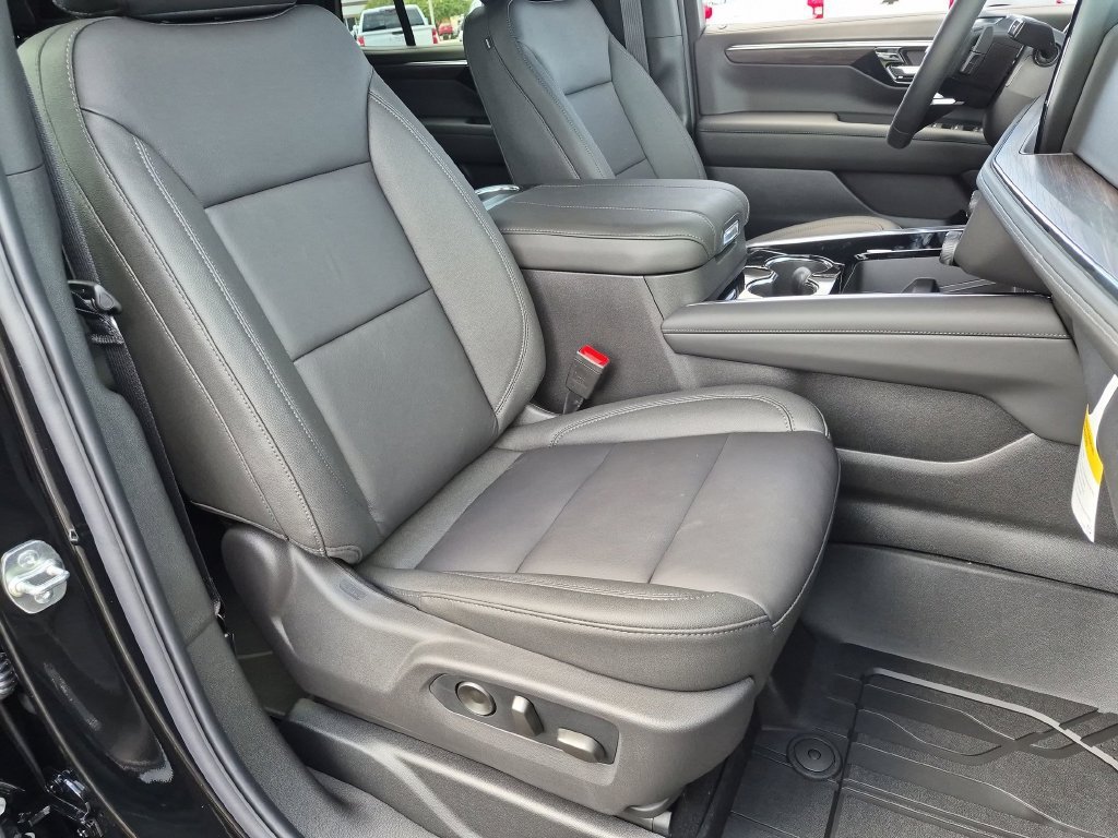 2027 Chevrolet Tahoe Z71 - Photo 33