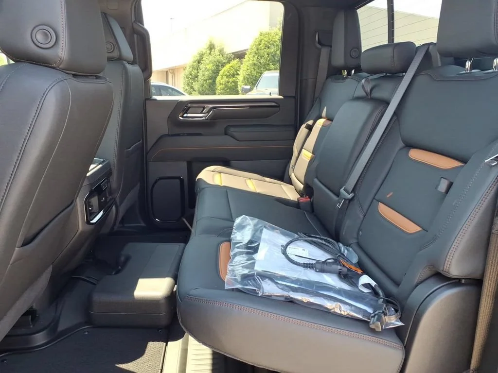 2026 GMC Sierra 2500HD AT4 - Photo 18