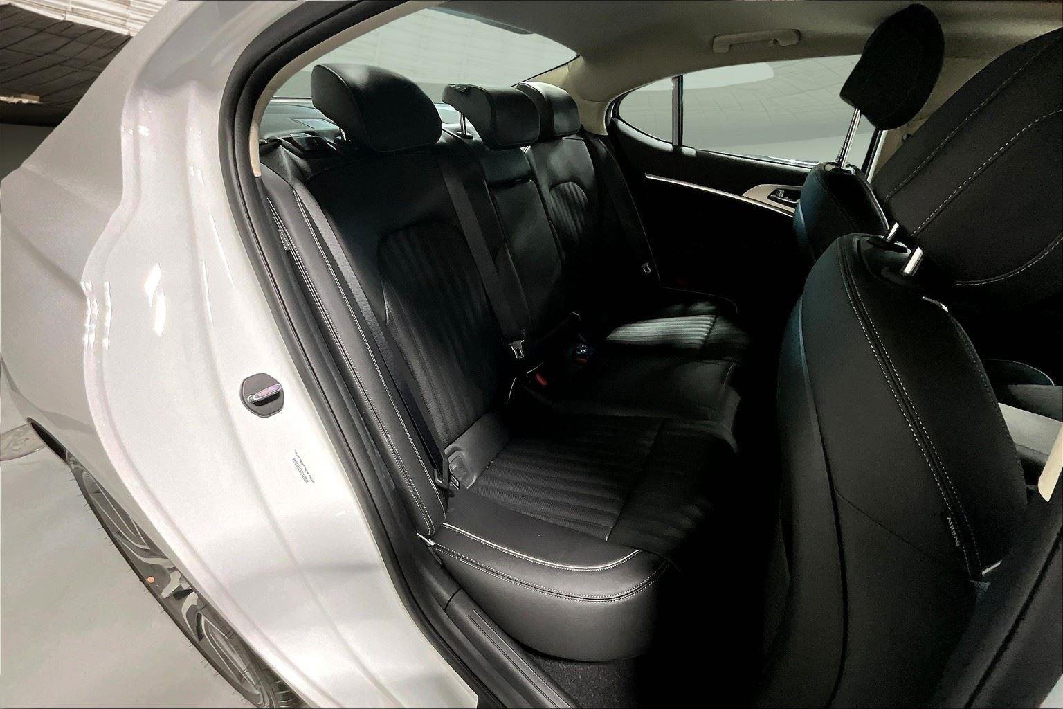 2026 GENESIS G70 Prestige - Photo 9