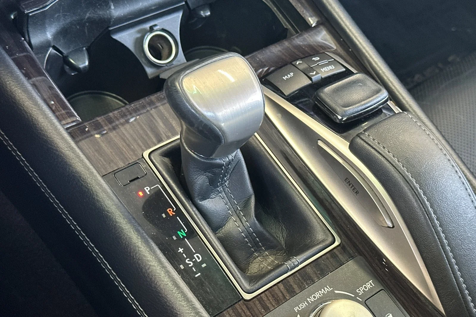 Used 2016 BLACK Lexus  image 20