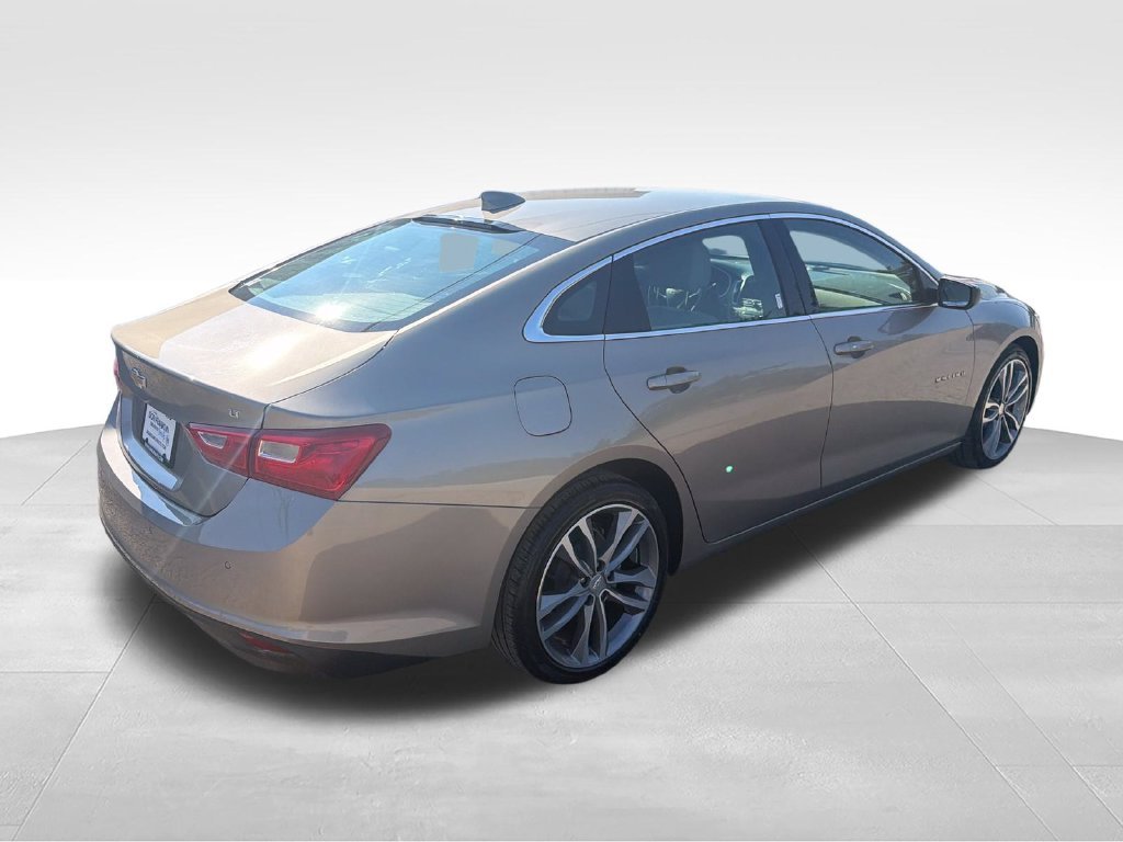 Used 2025 Gray Chevrolet LT image 5