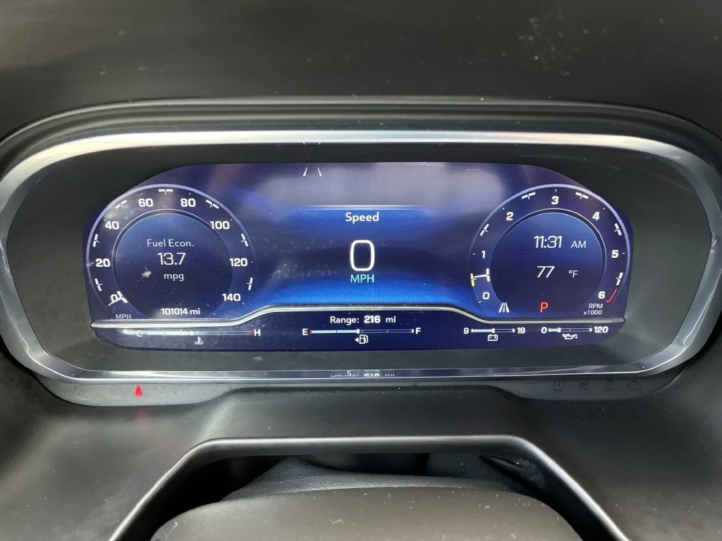 Used 2023 SUMMIT WHITE Chevrolet Premier image 31
