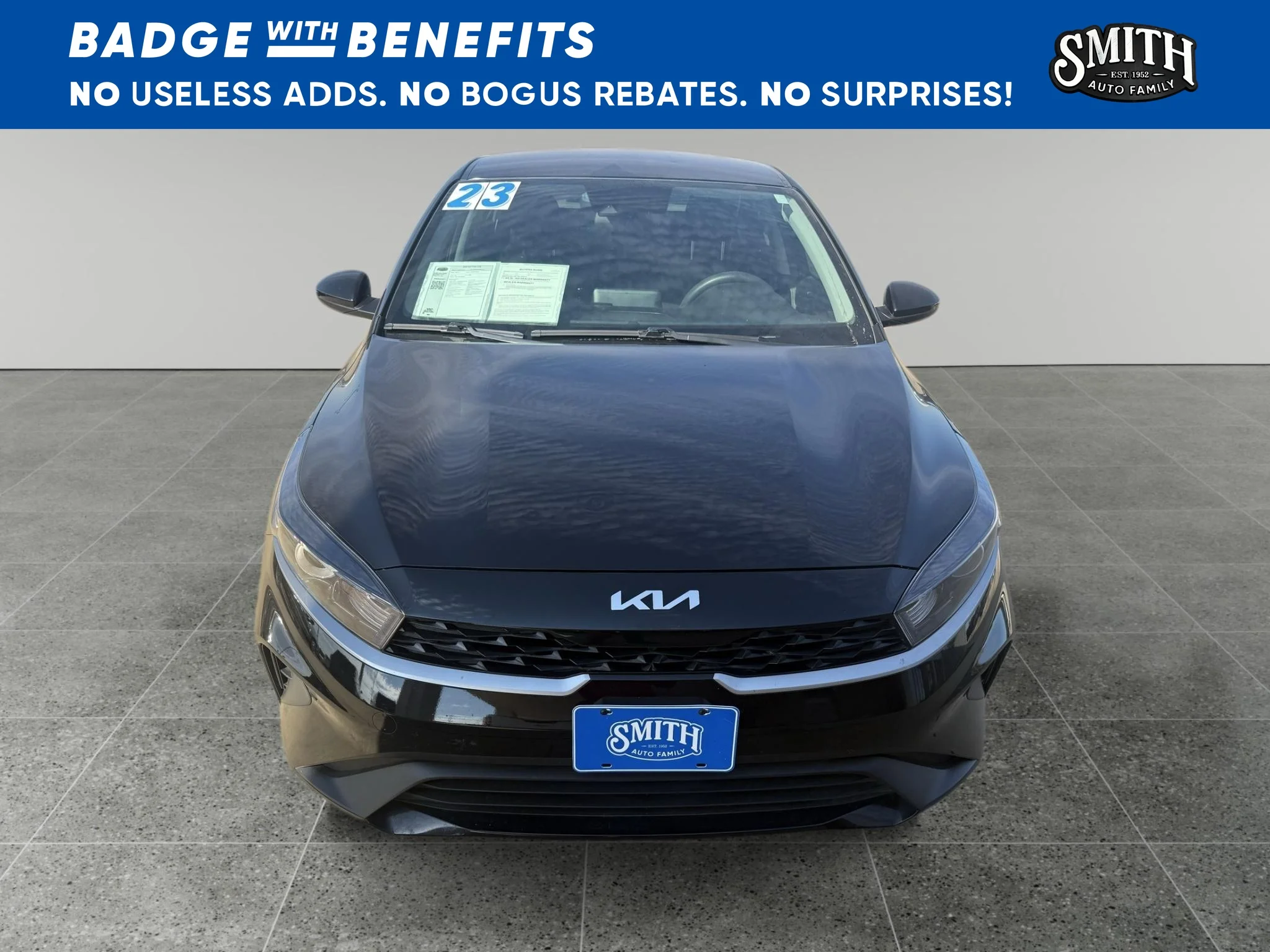 Used 2023 Aurora Black Kia LXS image 9