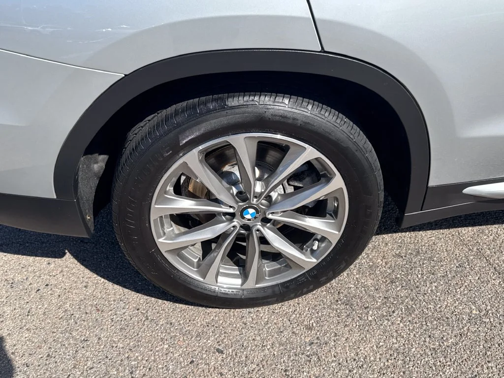 Used 2019 Silver BMW xDrive30i image 42