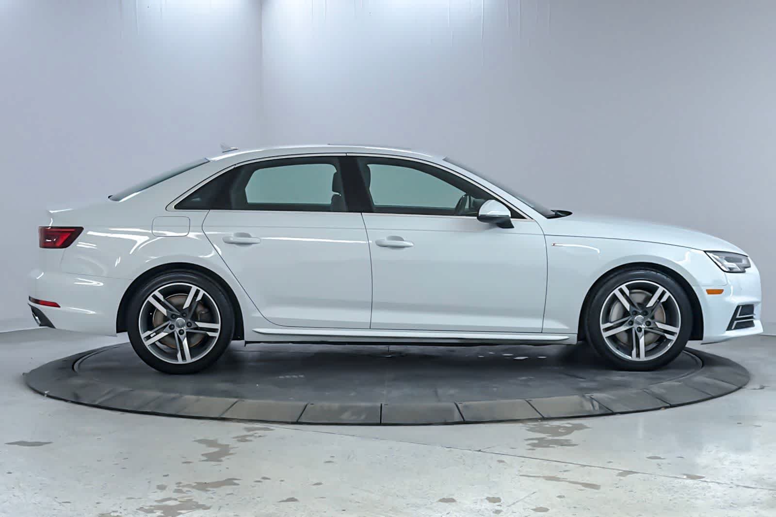 Used 2018 White Audi Premium Plus image 8
