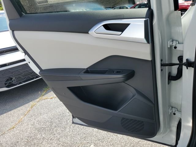 New 2026 White Volkswagen 1.5T SE image 19