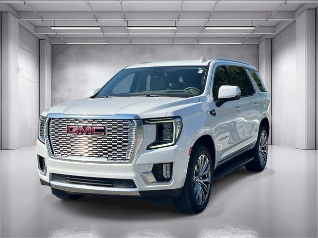 Used 2022 White GMC Denali image 7