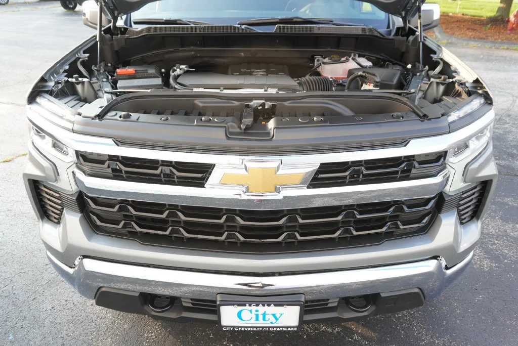New 2026 Sterling Gray Metallic Chevrolet LT (2FL) image 27