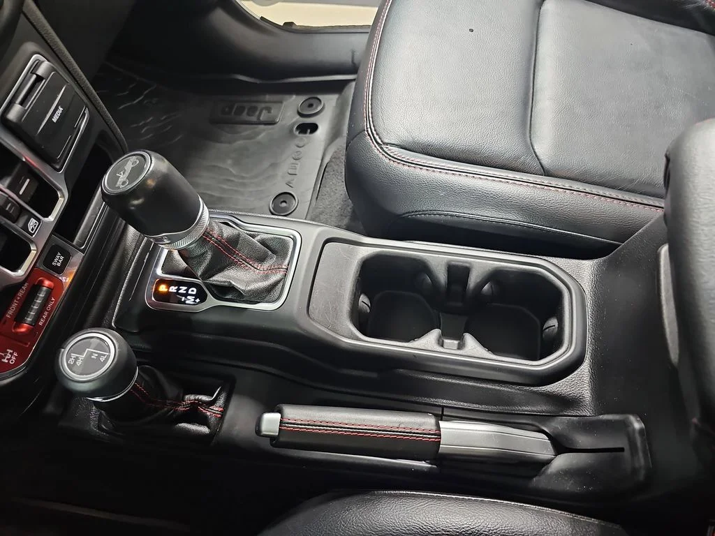 Used 2020 White/off-white Jeep Unlimited Rubicon image 28