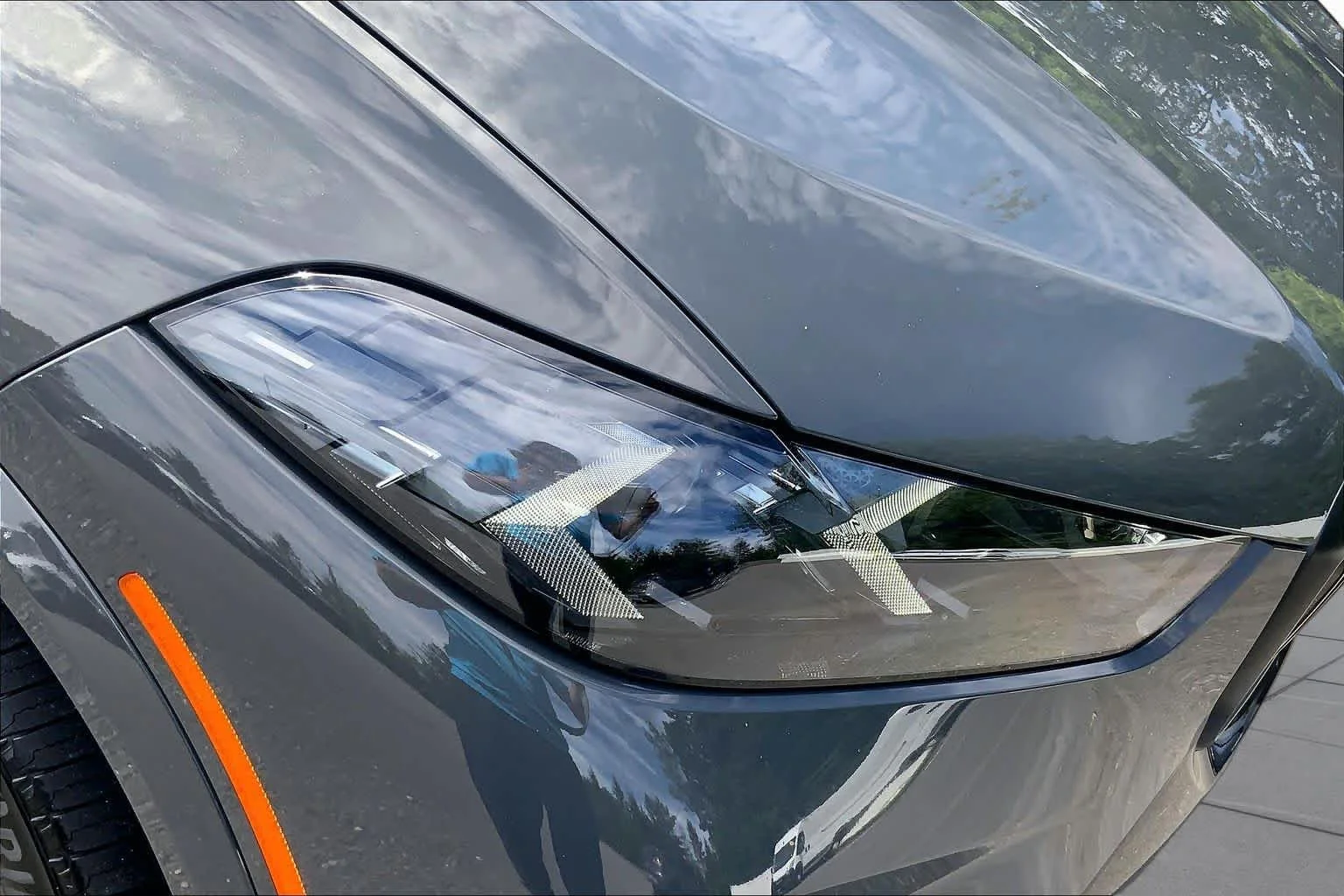 Used 2024 Gray Metallic BMW xDrive40i image 27