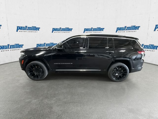 Used 2021 Black Jeep Summit image 7