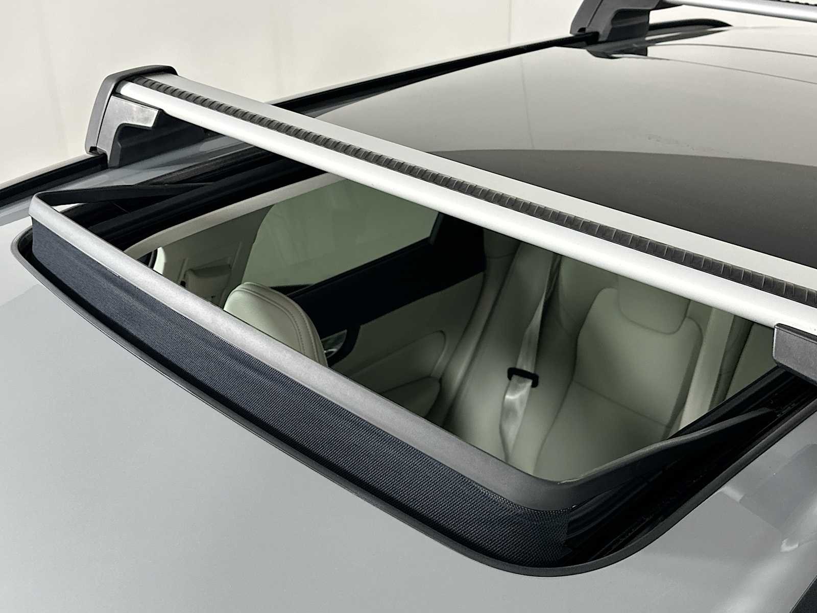 Certified Used 2024 Vapour Grey Volvo Core image 20