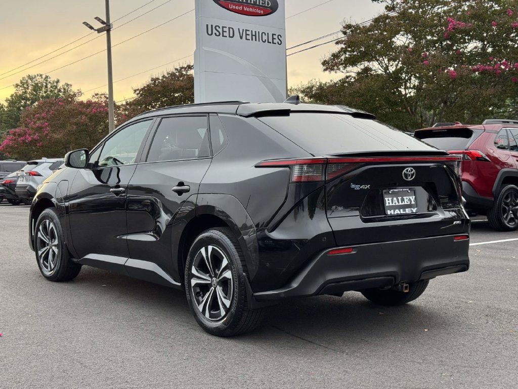 Used 2023 Black Toyota XLE image 24