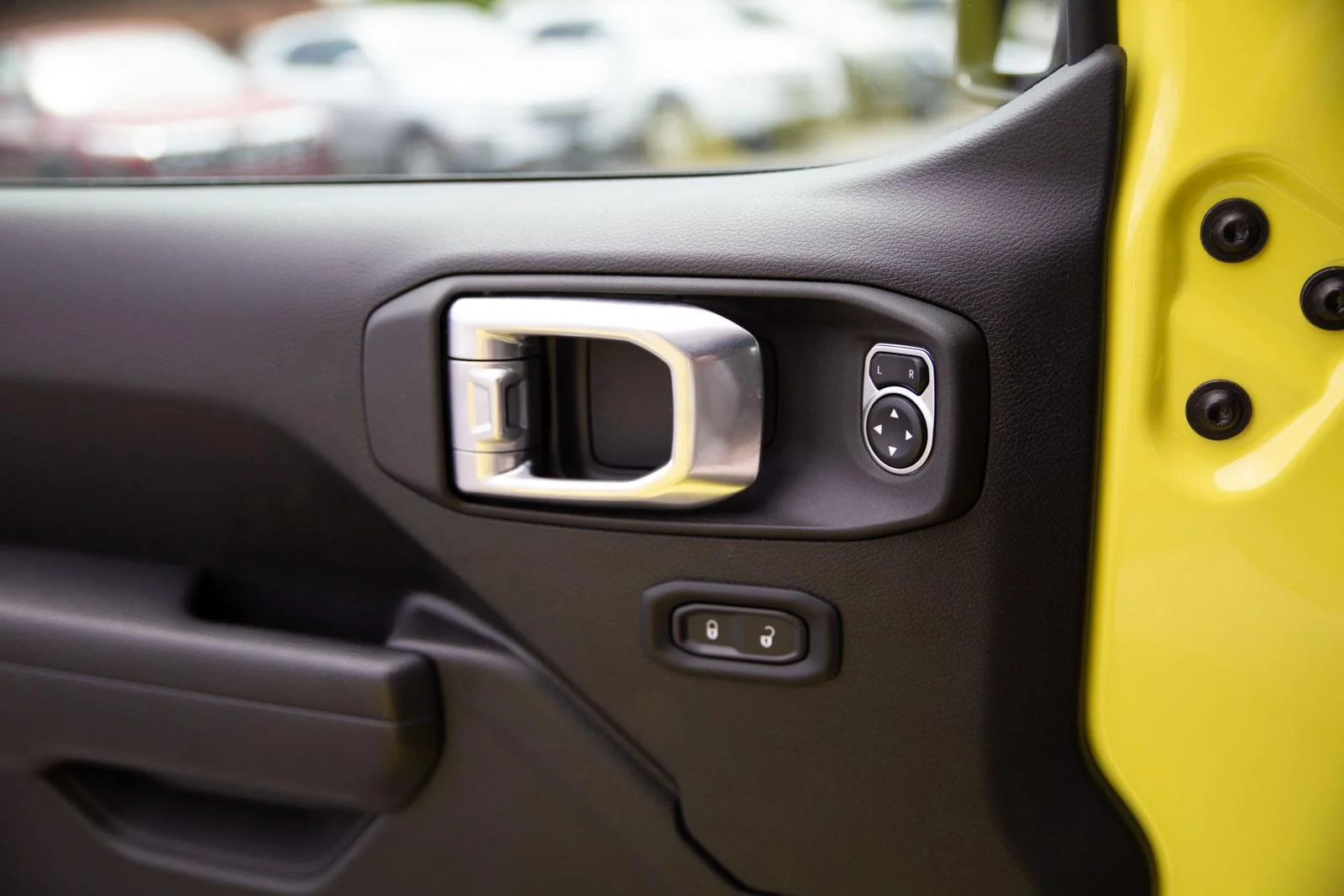 Used 2024 High Velocity Clearcoat Jeep Sport S image 19