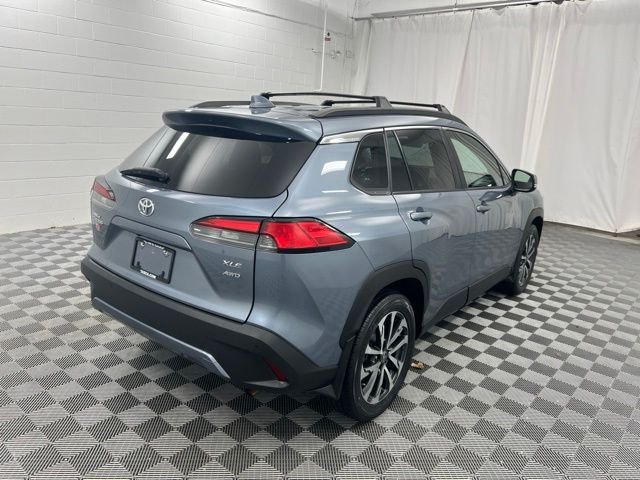 Used 2022 CELESTITE Toyota XLE image 5