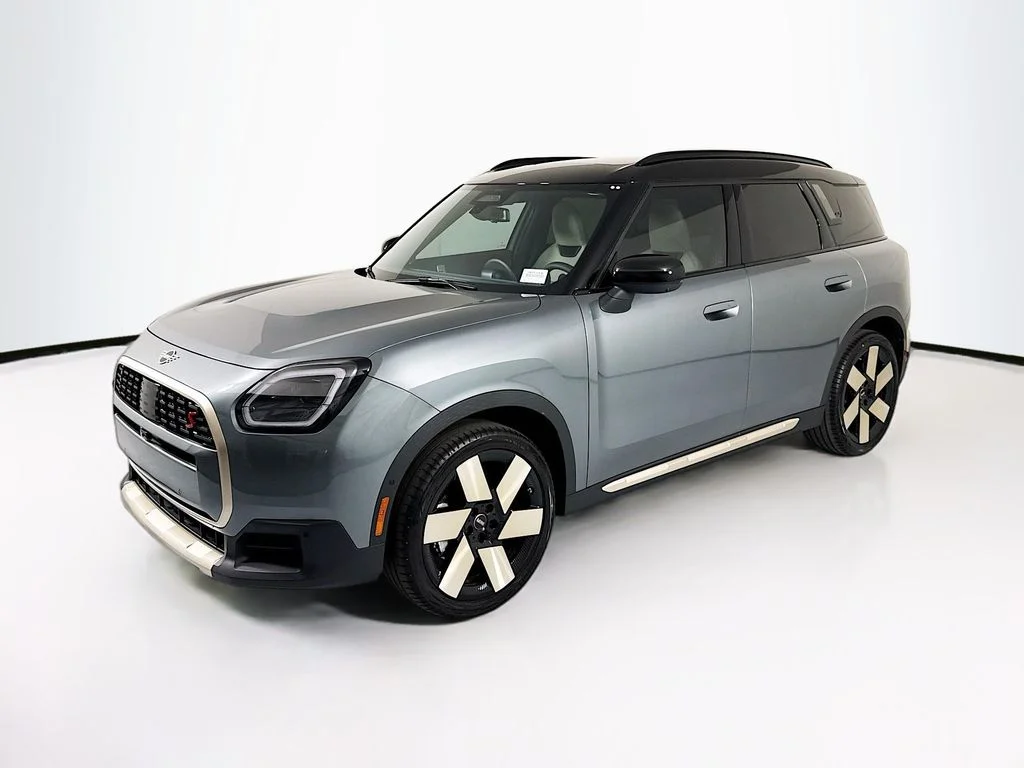 2027 MINI Countryman's photo