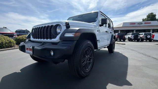 Used 2024 Bright White Clearcoat Jeep Sport S image 9
