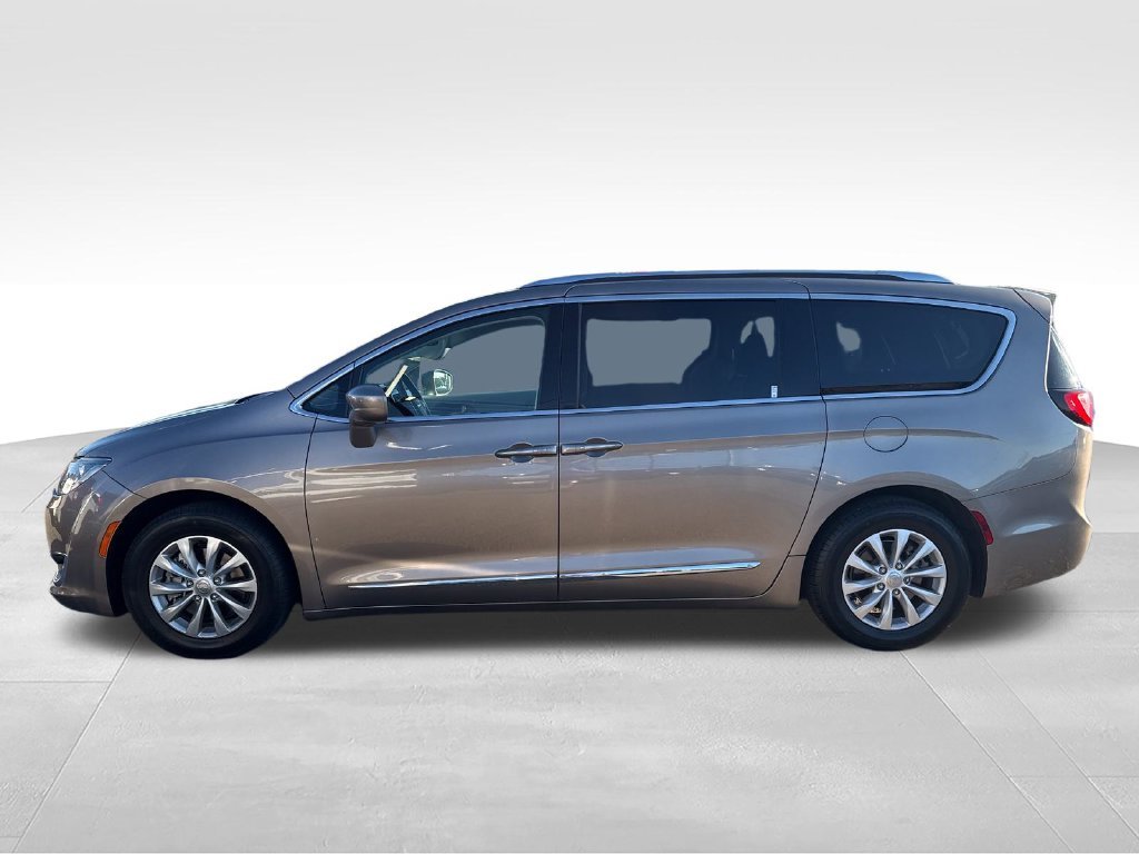 Used 2018 Silver Chrysler Touring L Plus image 2