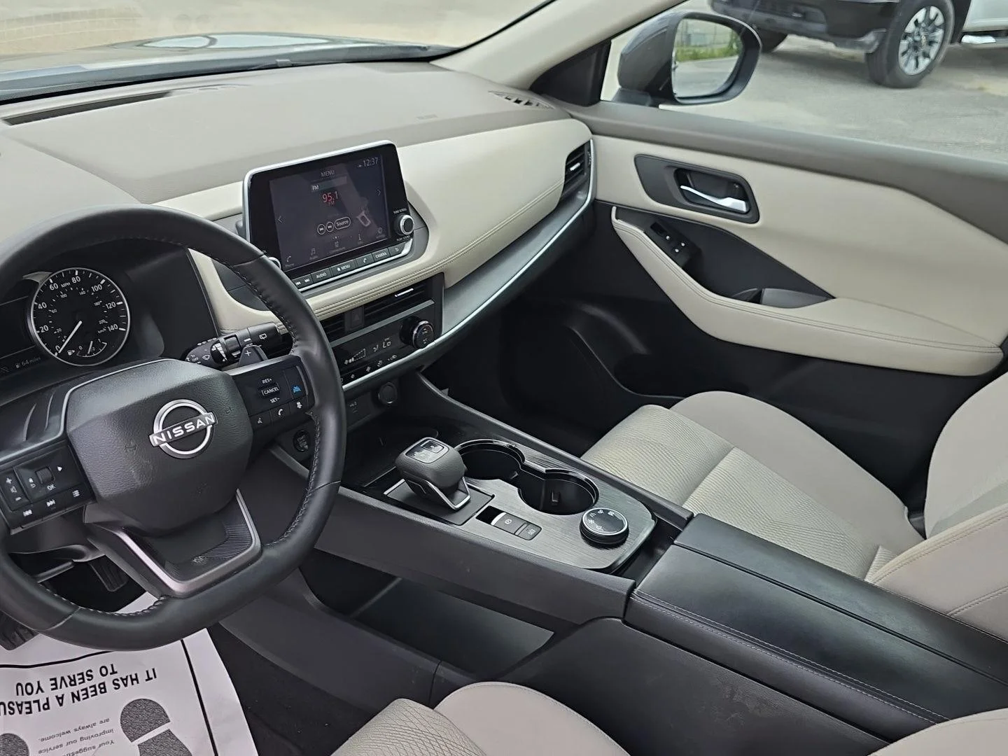 Used 2025 Super Black Nissan SV image 12