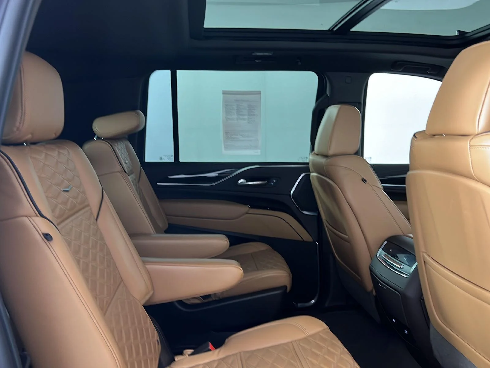 Used 2022 Dark Moon Blue Metallic Cadillac Premium Luxury image 17