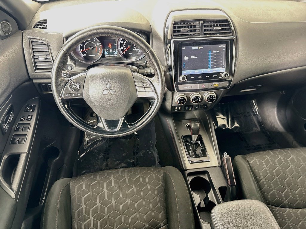 Used 2024 White Diamond Mitsubishi 2.0 Trail Edition image 13