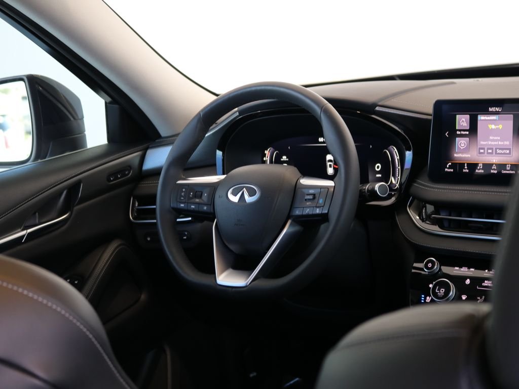 Certified Used 2023 Silver INFINITI LUXE image 42