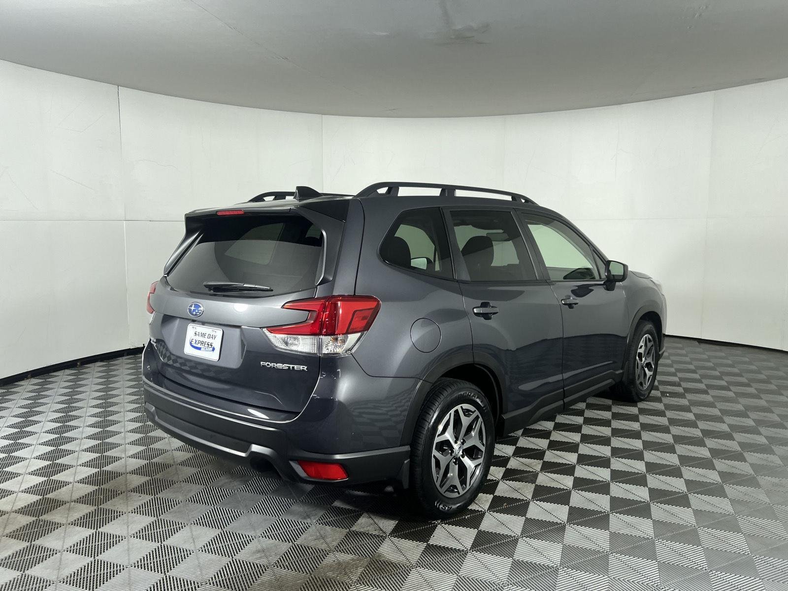 Used 2024 Magnetite Gray Metallic Subaru Premium image 26