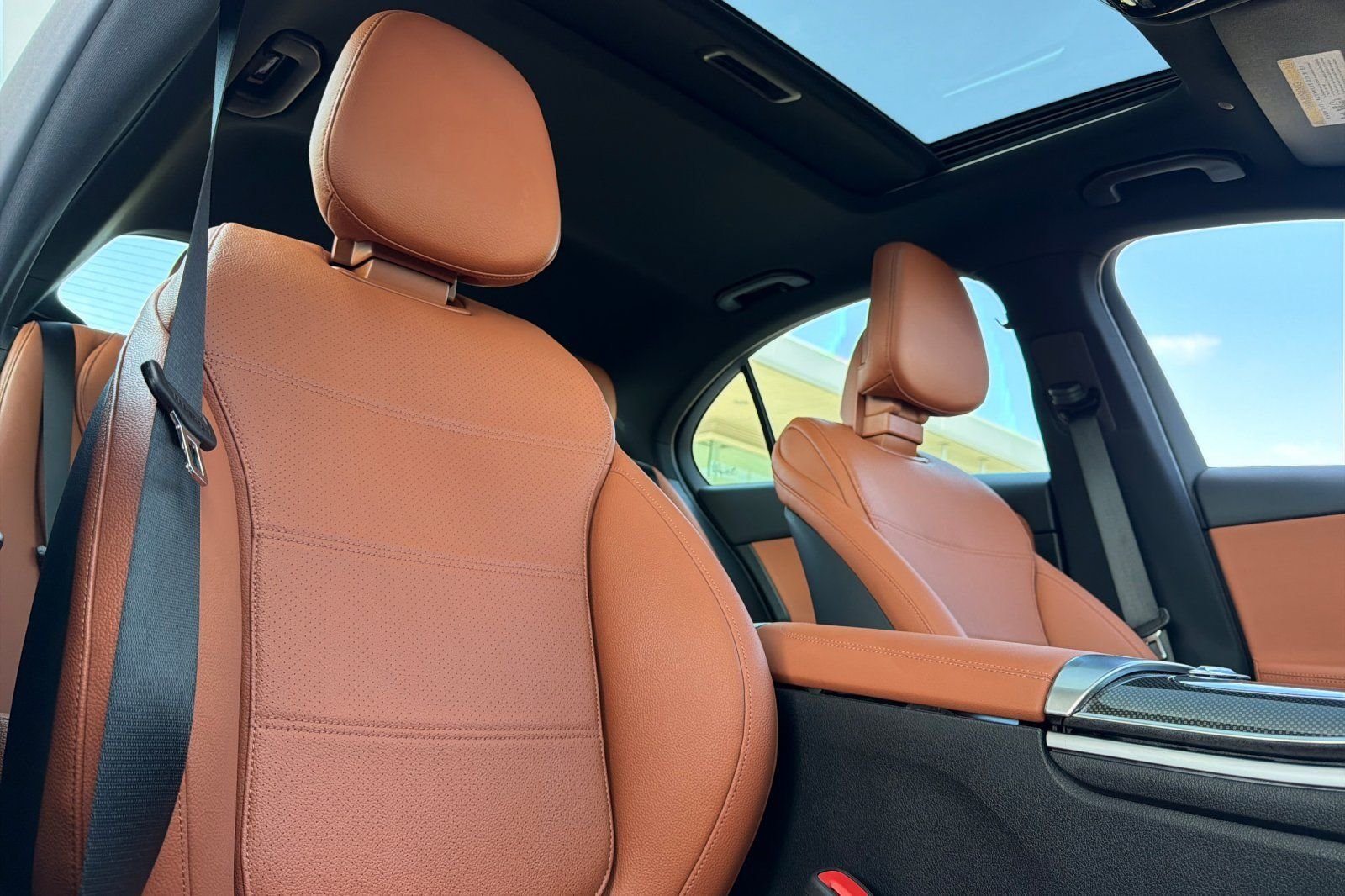 New 2026 Polar White Mercedes-Benz C 300 image 3