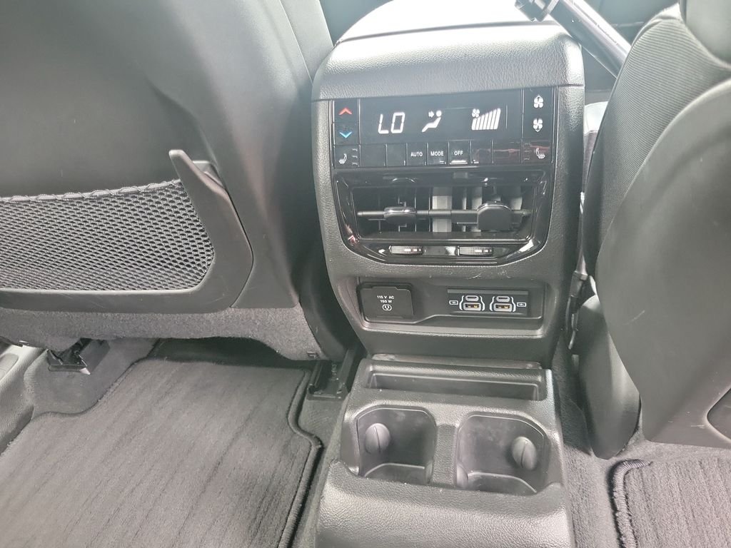 2023 Jeep Grand Cherokee L Overland - Photo 30