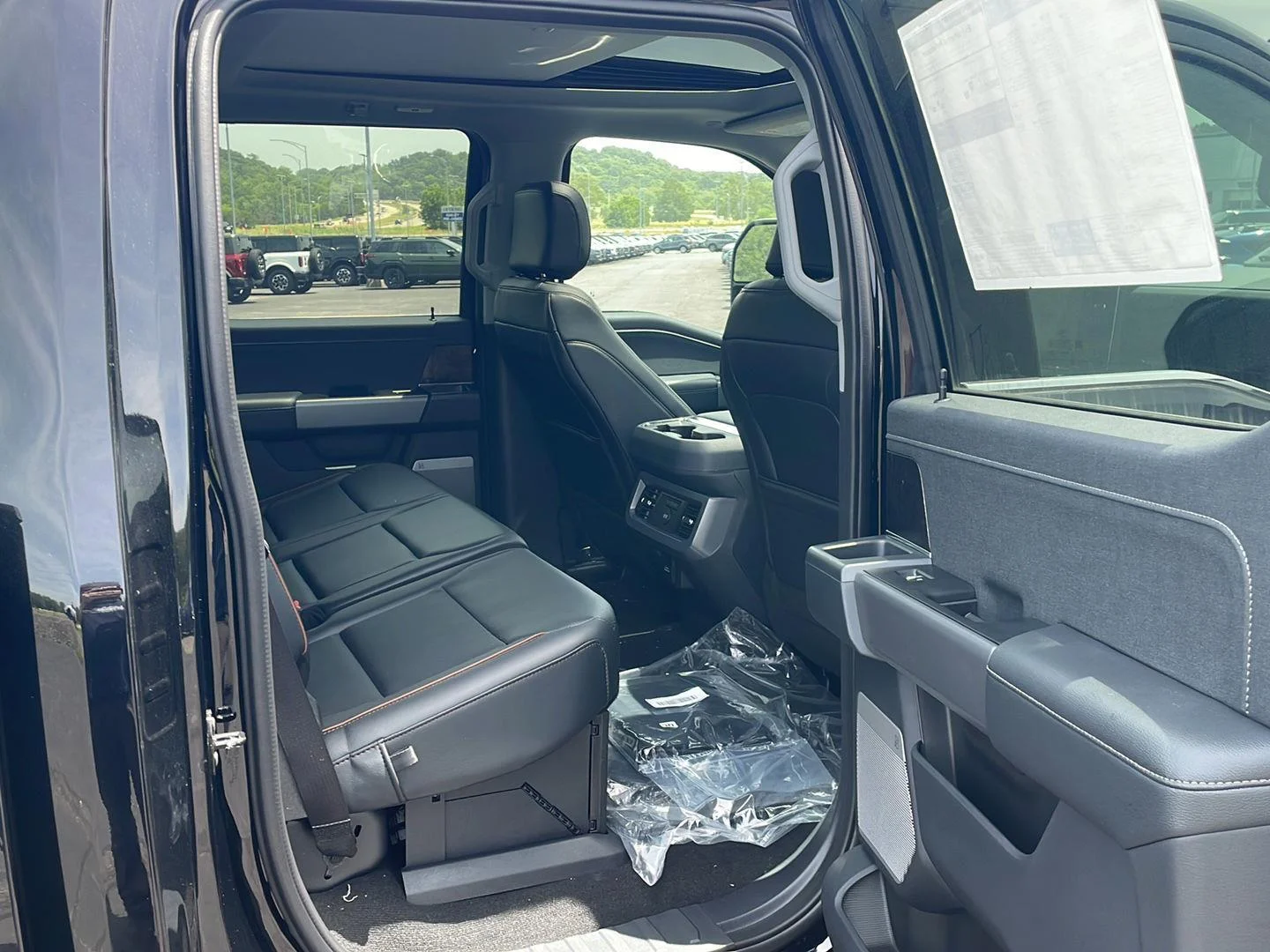 New 2026 Agate Black Metallic Ford LARIAT image 33