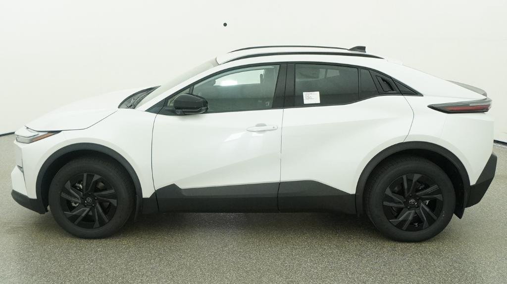 New 2026 Wind Chill Pearl Toyota SE image 6