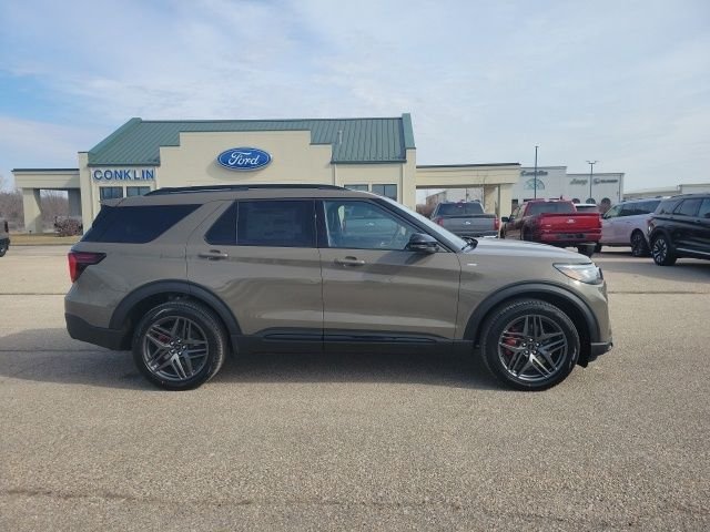 2026 Ford Explorer ST-Line - Photo 24