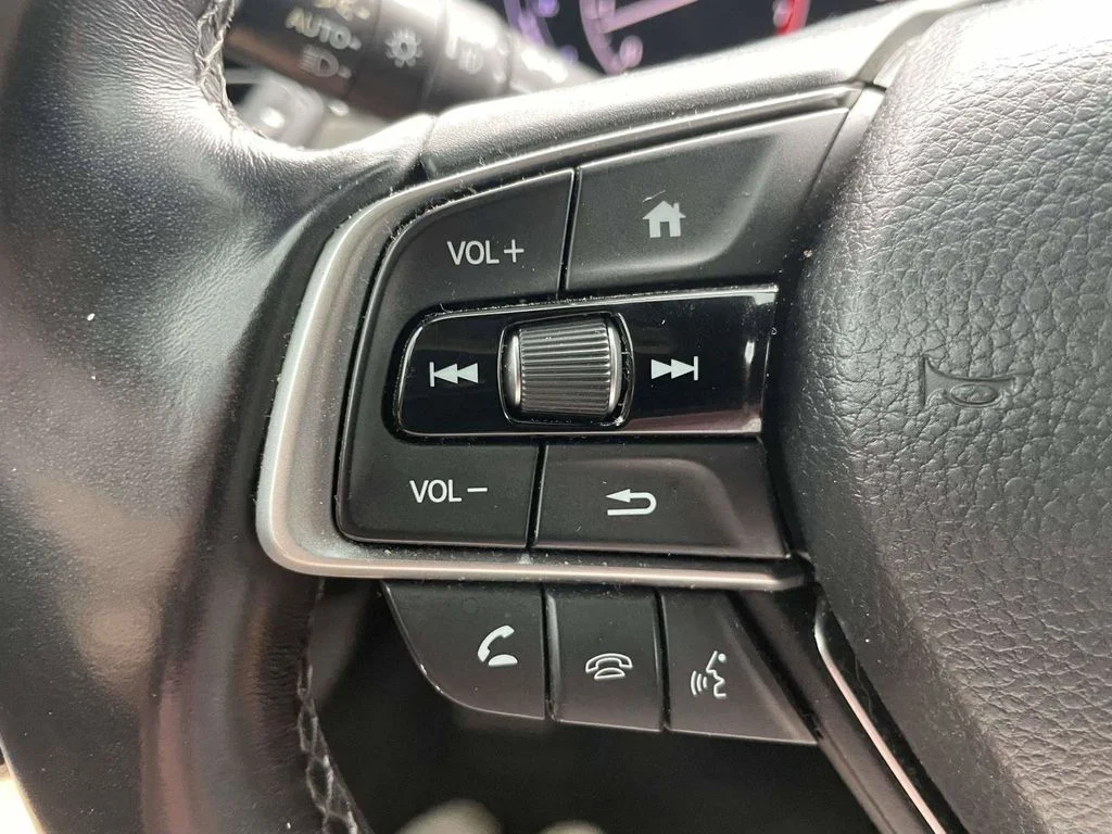 Certified Used 2021 Gray Honda EX-L image 26