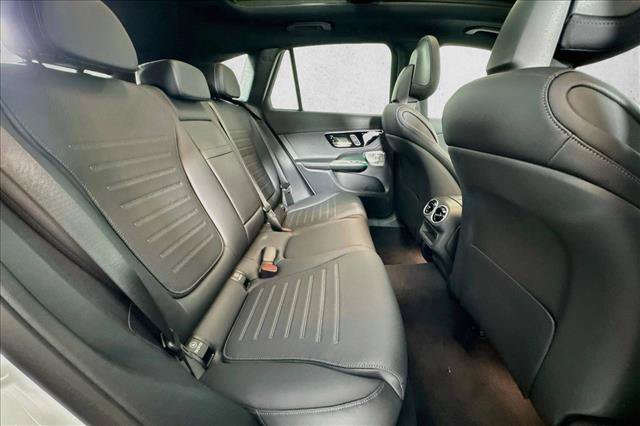 New 2026 Polar White Mercedes-Benz GLC 300 image 55