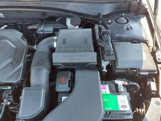 Used 2018 Platinum Graphite Kia S image 16