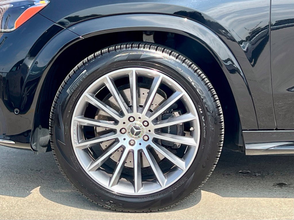 Certified Used 2024 Black Mercedes-Benz GLE 450 image 12
